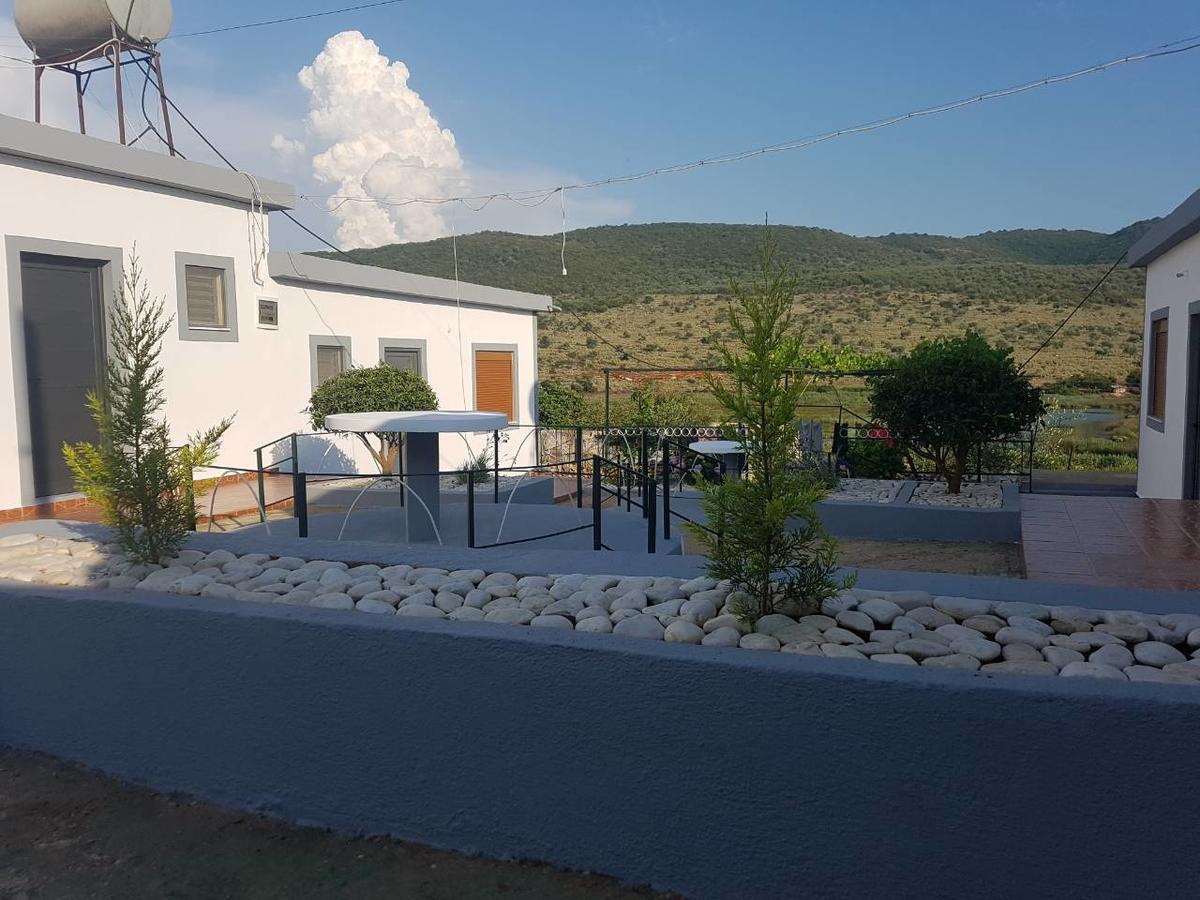 Petrit Guesthouse Ksamil Exterior foto