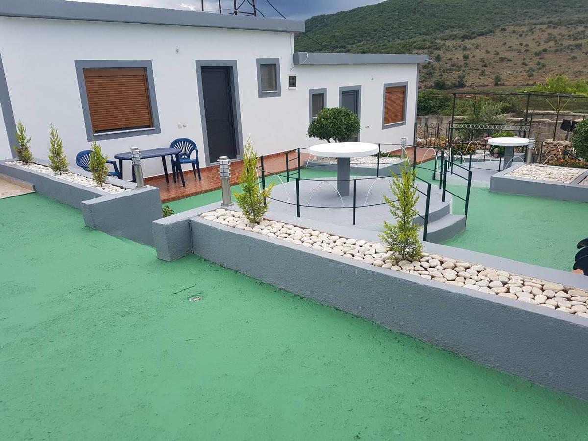 Petrit Guesthouse Ksamil Exterior foto